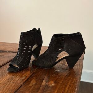 Vince Camuto Black Wedge Heels
